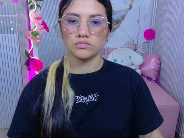 Chiara-tay webcam