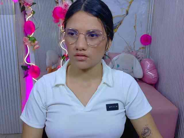 Chiara-tay webcam