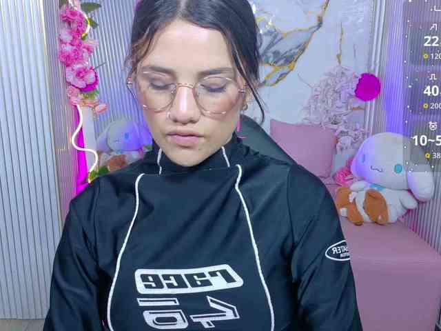Chiara-tay webcam