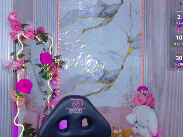 Chiara-tay webcam