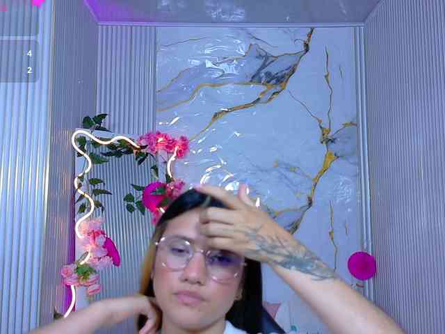 Chiara-tay webcam