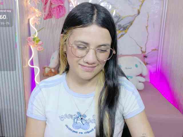 Chiara-tay