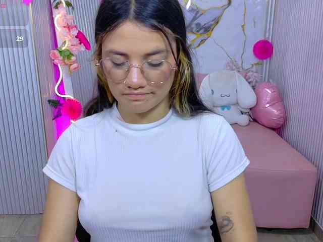 Chiara-tay webcam