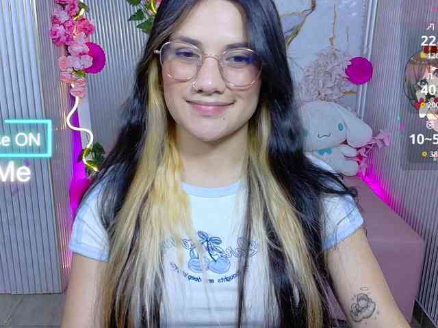 Chiara-tay webcam
