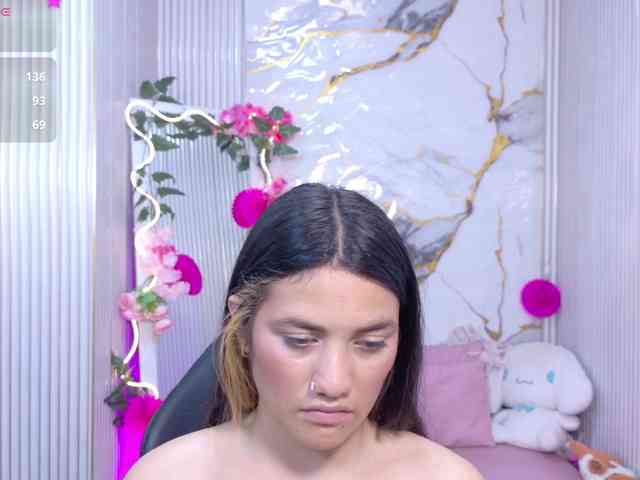 Chiara-tay webcam
