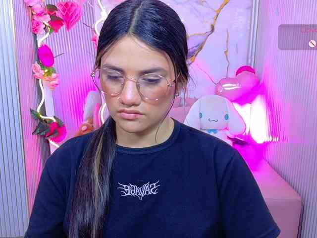 Chiara-tay webcam