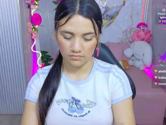 Chiara-tay