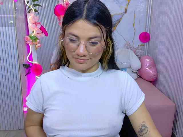 Chiara-tay webcam