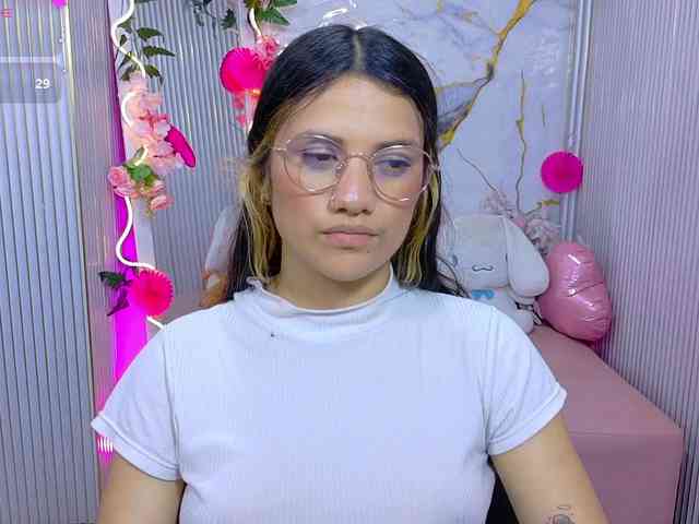 Chiara-tay webcam