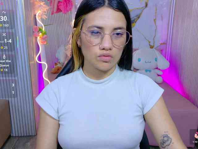 Chiara-tay