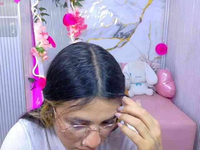 Chiara-tay webcam