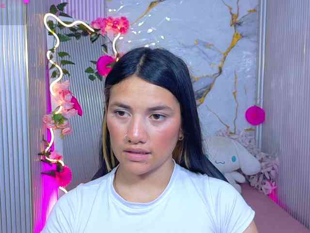 Chiara-tay webcam