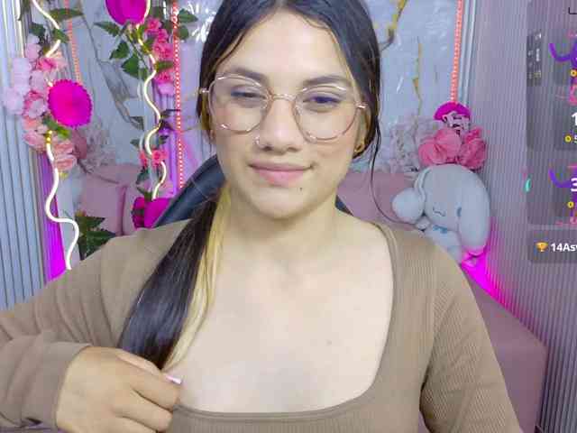 Chiara-tay webcam