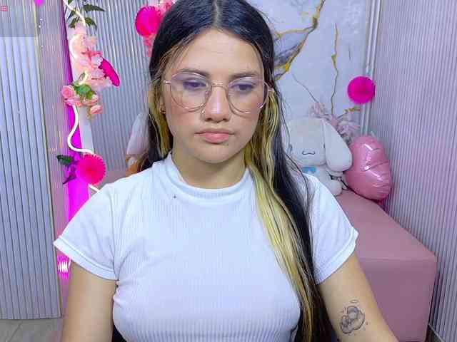 Chiara-tay webcam