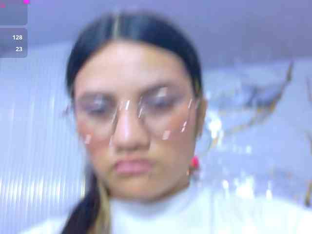 Chiara-tay