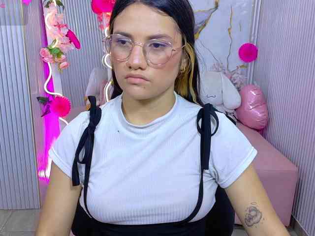 Chiara-tay webcam