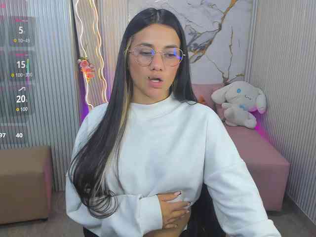 Chiara-tay webcam