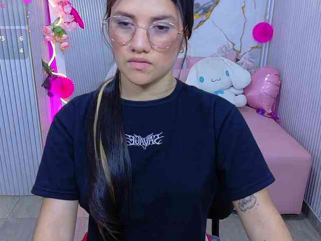 Chiara-tay webcam