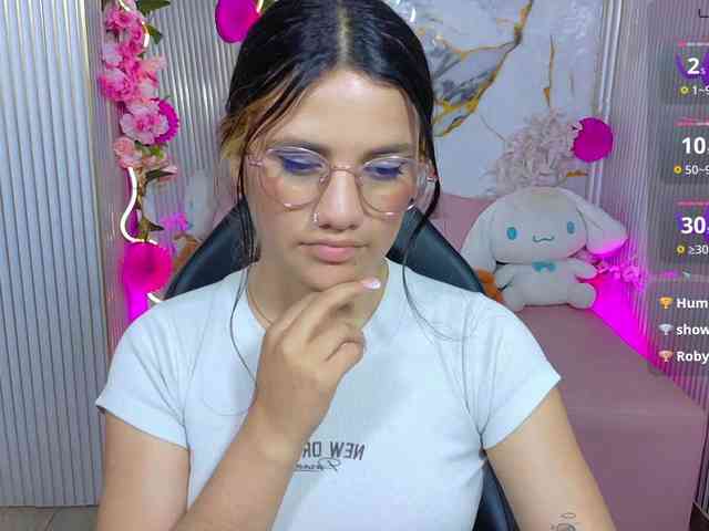 Chiara-tay webcam
