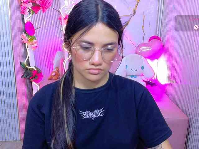 Chiara-tay