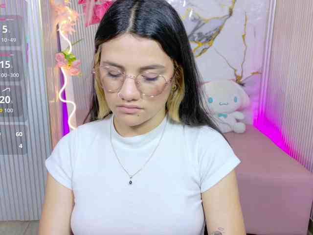 Chiara-tay