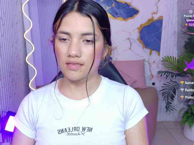 Chiara-tay webcam