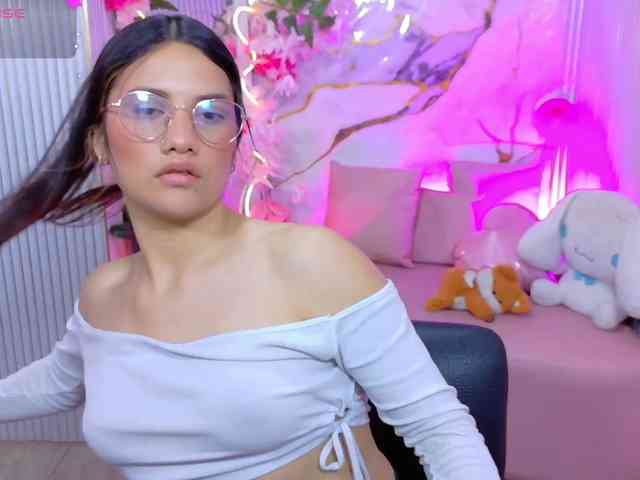 Chiara-tay webcam