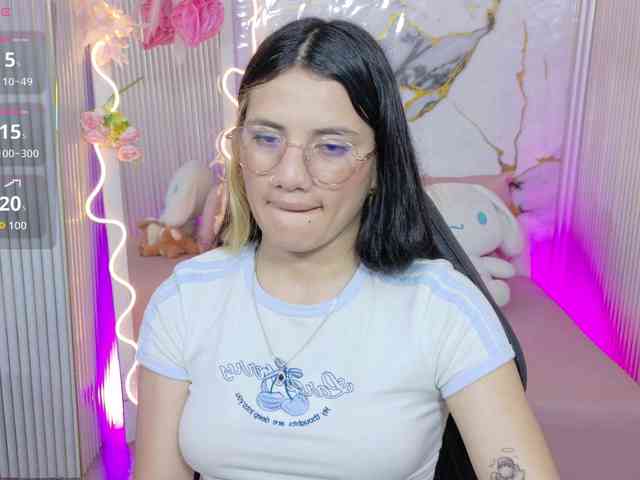 Chiara-tay