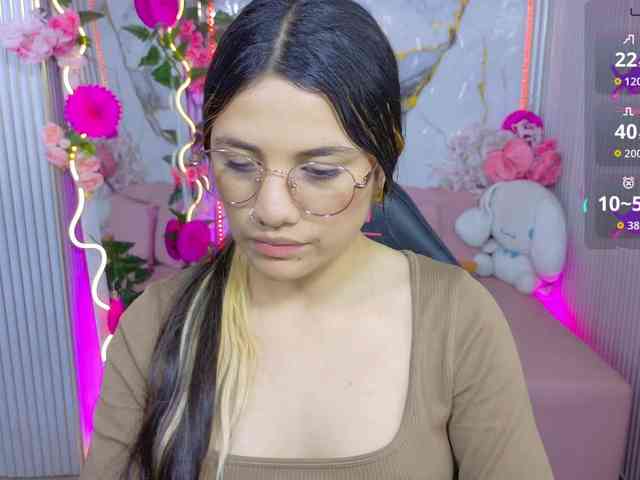 Chiara-tay webcam