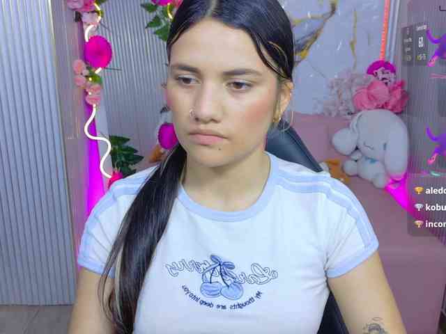 Chiara-tay