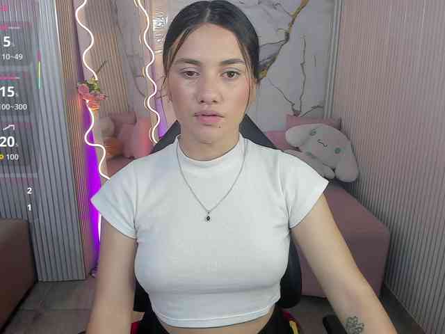 Chiara-tay webcam