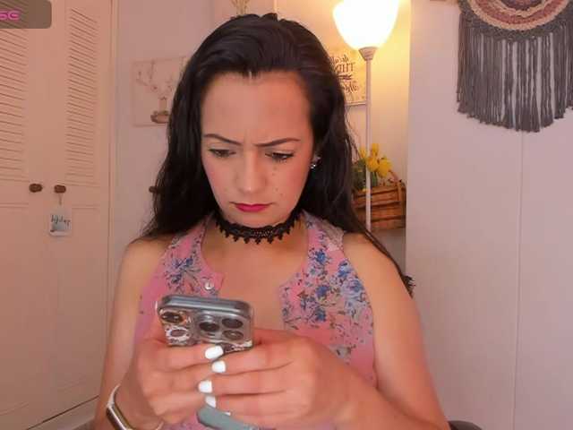 anaruiz live cam on BongaCams