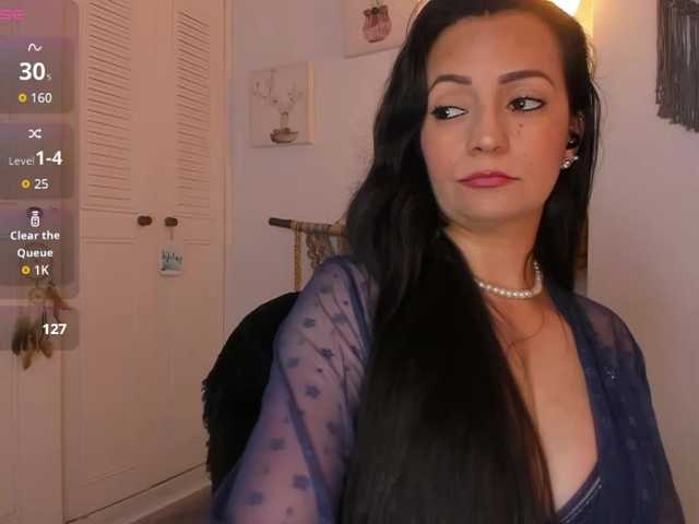 anaruiz live cam on BongaCams