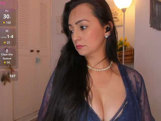 anaruiz live cam on BongaCams