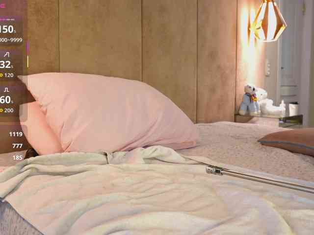 hayneiko Live Webcam on BongaCams