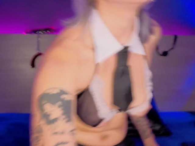 Kallen-kozuky live cam on BongaCams