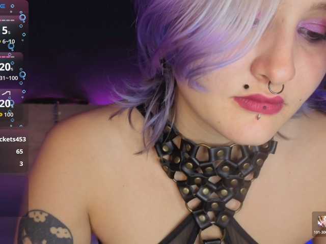 Kallen-kozuky live cam on BongaCams