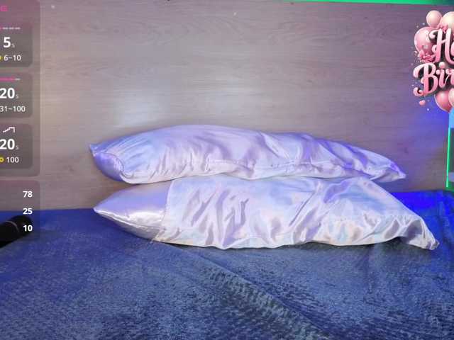 Kallen-kozuky live cam on BongaCams