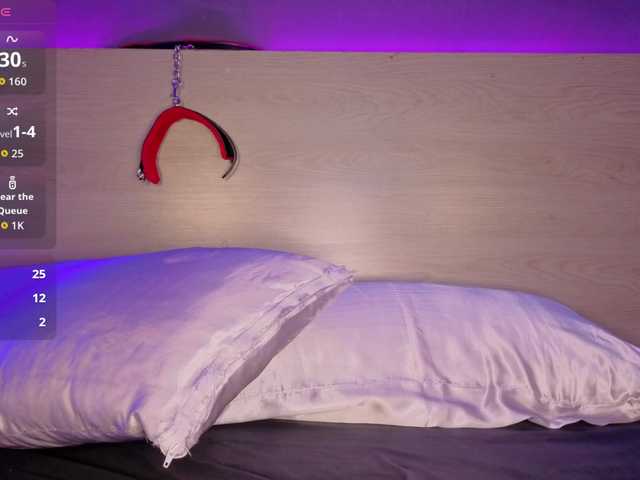 Kallen-kozuky live cam on BongaCams