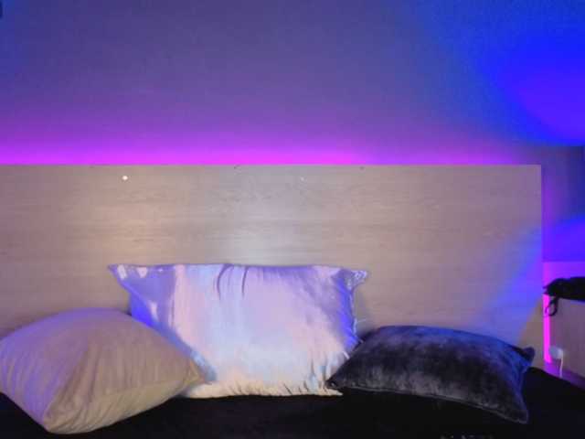 Kallen-kozuky live cam on BongaCams
