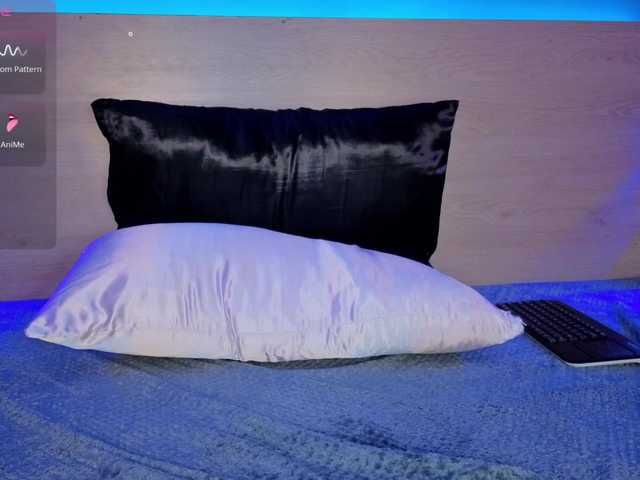 Kallen-kozuky live cam on BongaCams