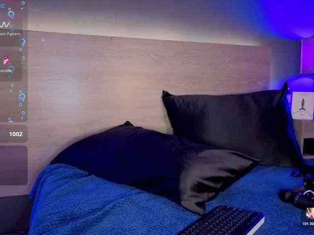 Kallen-kozuky live cam on BongaCams