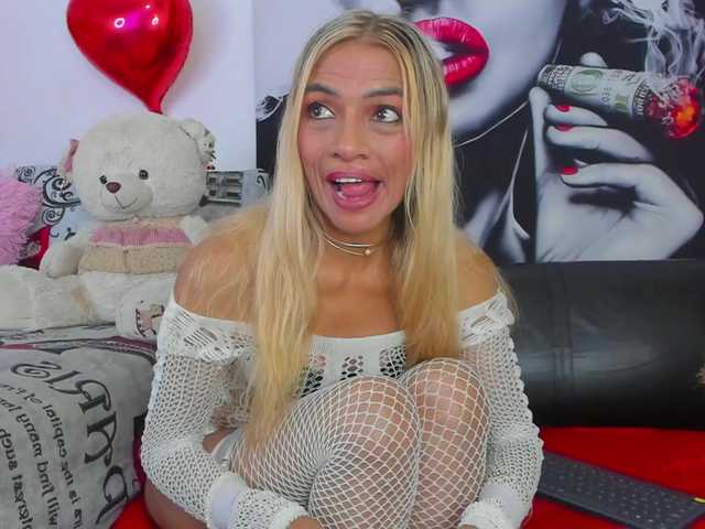 Angelinefocus live cam on BongaCams