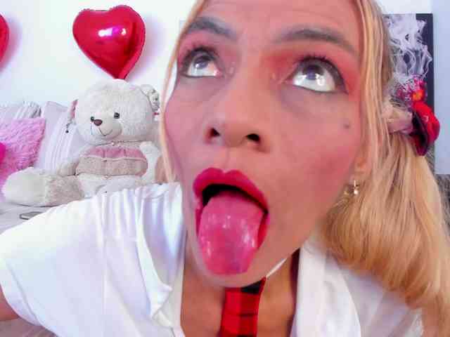 Angeline_yampoll webcam