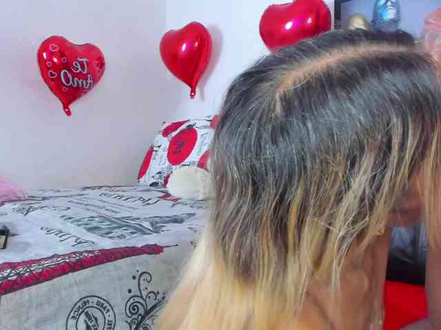 Angeline_yampoll webcam