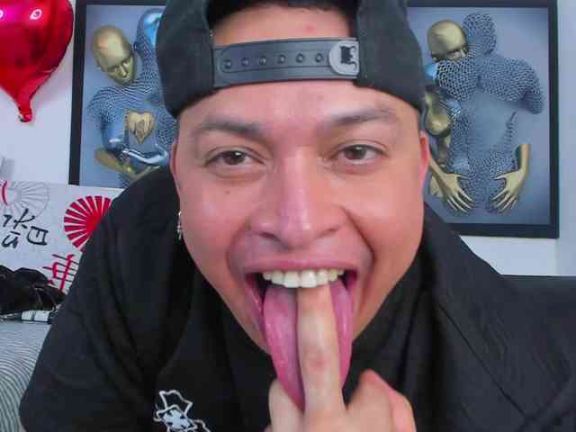 Angeline_yampoll webcam