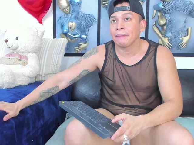 Modelo: Angeline_yampoll