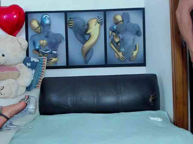 Angeline_yampoll webcam