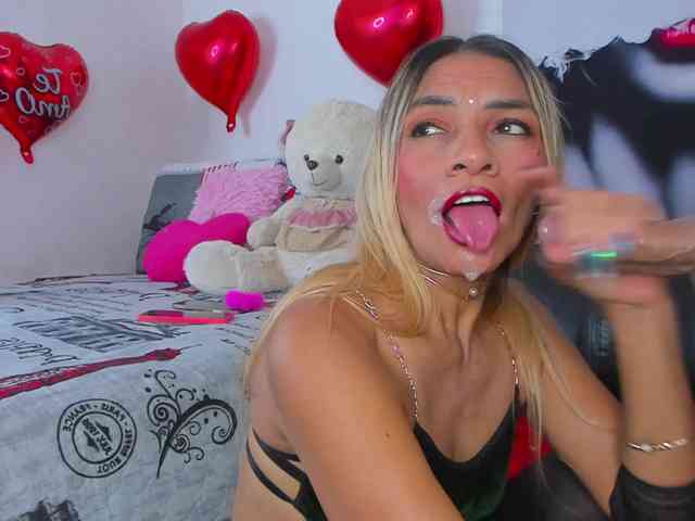 Angeline_yampoll webcam