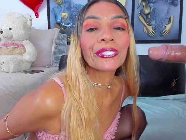 Angeline_yampoll webcam